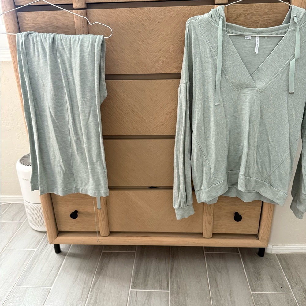 TravisMathew mint green v neck sweater and wide leg pant set